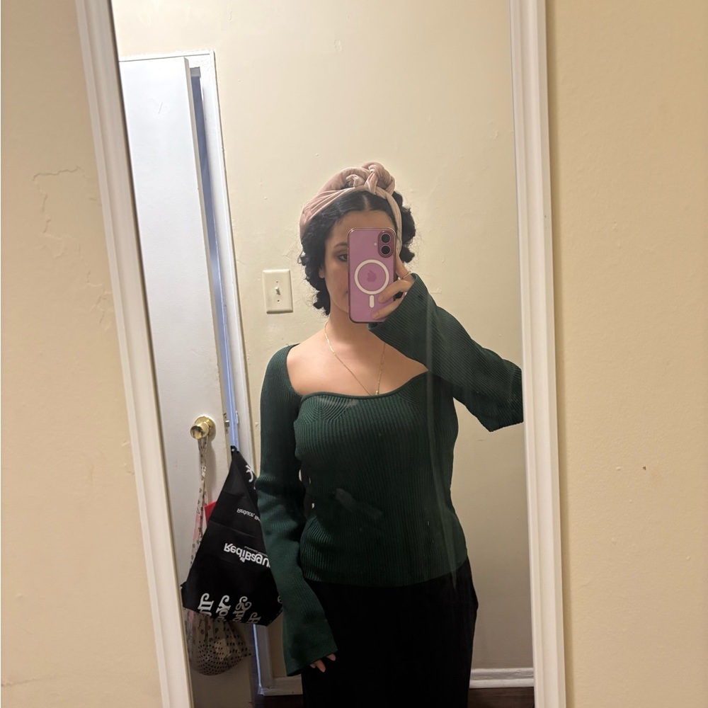 Green Ribbed Long Sleeve Top - Picture 2 of 2